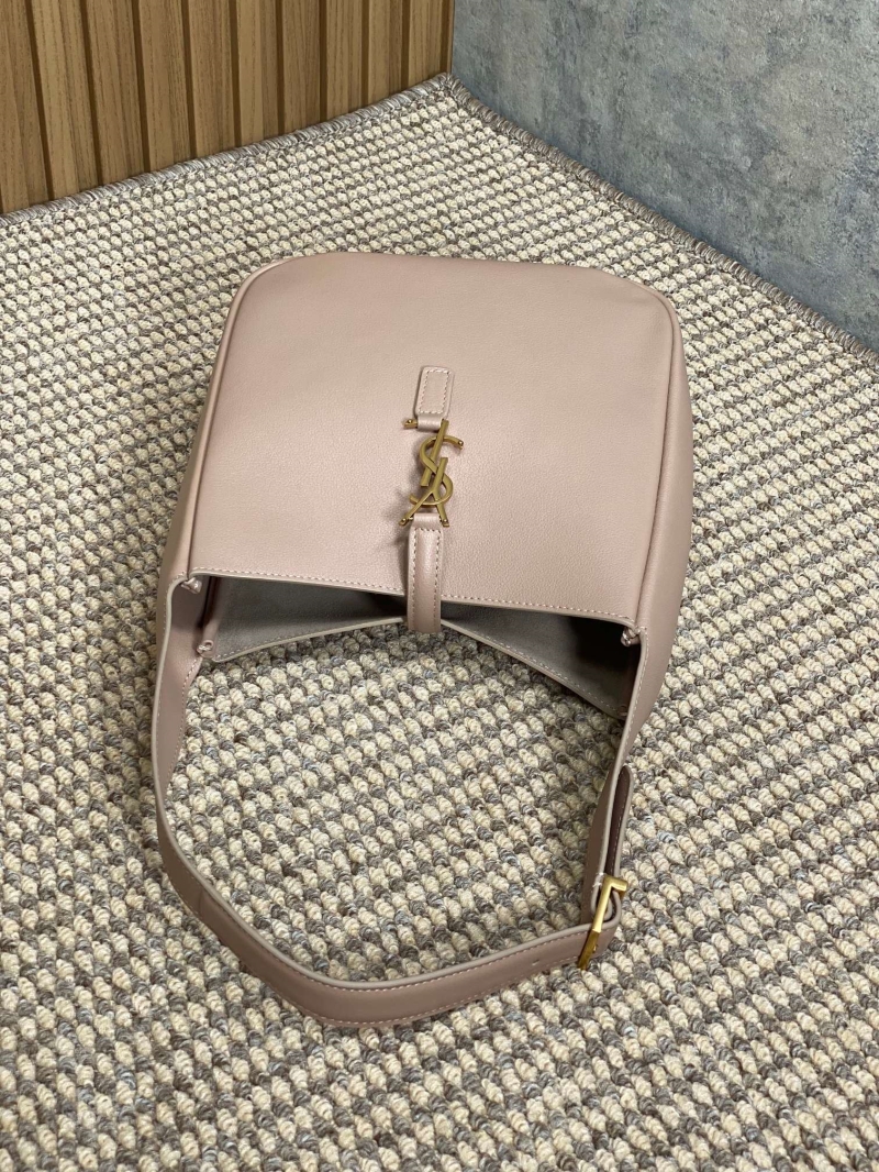 Y51 hobo bags